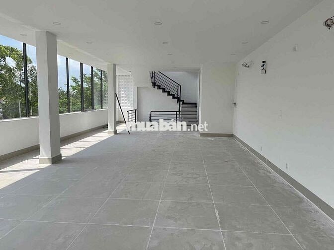 Cho thuê căn góc Trung tâm Thủ Dầu Một, Bình Dương - Diện tích : 7x20