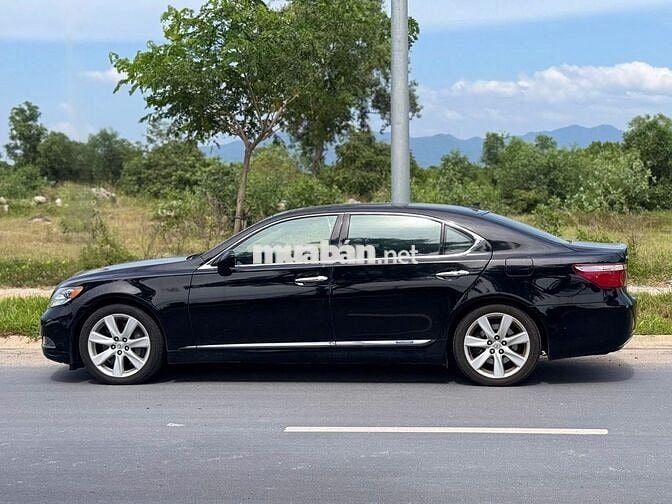 Lexus Ls600HL xe sang Hybrid V8 xăng điện 100km/6L