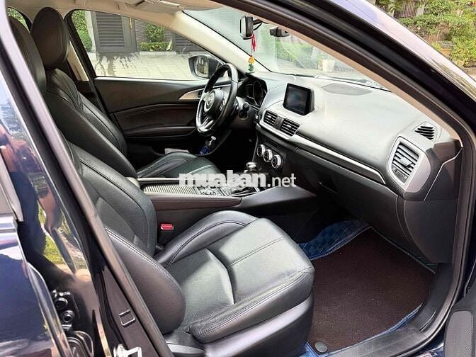 Mazda 3 2018 1.5 AT Sedan - 62000 km