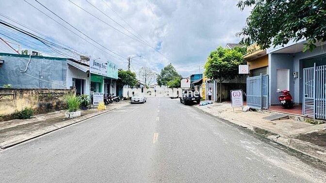 GÓC 2 MẶT TIỀN TRẦN VĂN THỤ KHU TRUNG CAO - BMT