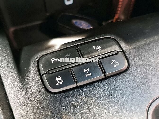 Ranger Wildtrak 2.0Bi-Turbo 4x4 Diesel nhập Thái