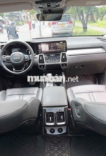 Kia Sorento 2022 Signature 2.5 AT AWD - 30000 km