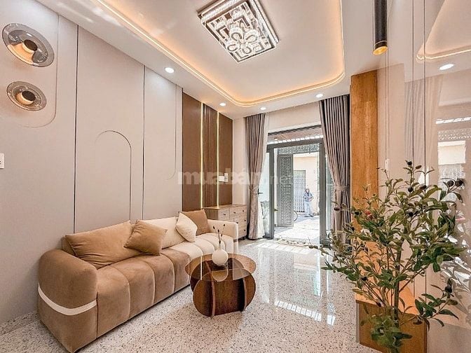 Chính chủ bán nhà mặt tiền siêu đẹp,  phường 3, Gò Vấp,  giá 7,65 tỷ