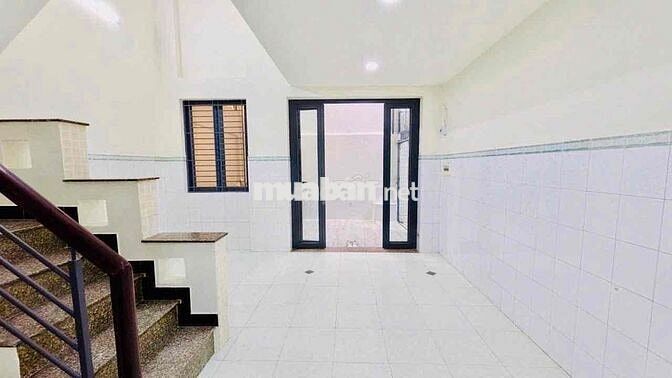 Cho thuê nhà nguyên căn mới đẹp Đường Trần Văn Đang Quận 3