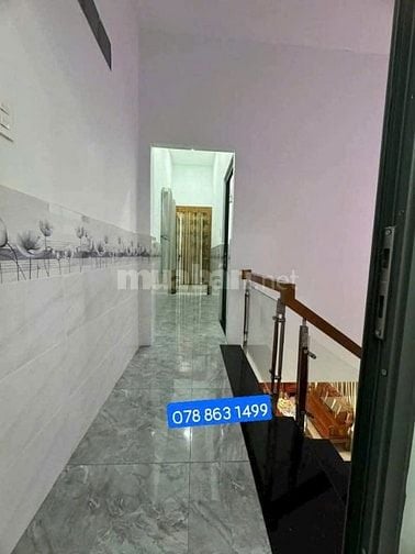 BÁN NHÀ MẶT TIỀN ĐƯỜNG KD TẠP HOÁ GIÁ 1Tỷ050TR BAO SANG TÊN CÔNG CHỨNG