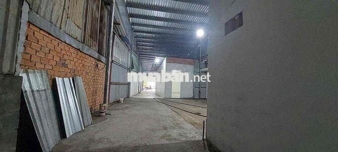 Cho thuê kho 5,8 x26 m -Trần văn mười vao 1 xẹt -dg xe tải
