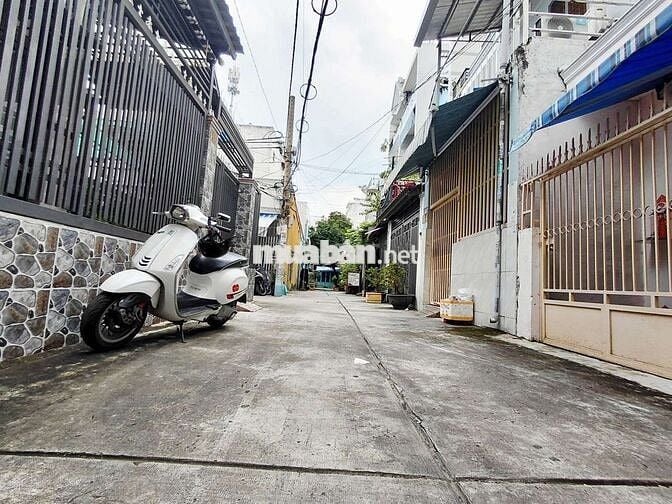 NHÀ ĐÚC 3 LẦU. XE HƠI VÀO NHÀ 4x13 Đ. ĐẤT MỚI. BÌNH TRỊ ĐÔNG. BÌNH TÂN