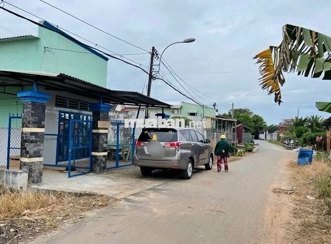 DÃY TRỌ 6 PHÒNG ĐANG KINH DOANH ỔN ĐỊNH NGAY KCN TÂN PHÚ TRUNG CỦ CHI