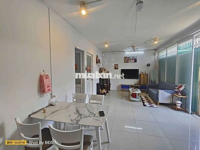 Bán căn hộ tầng trệt cc Newtown đ18 HBC 1ty7 còn bớt