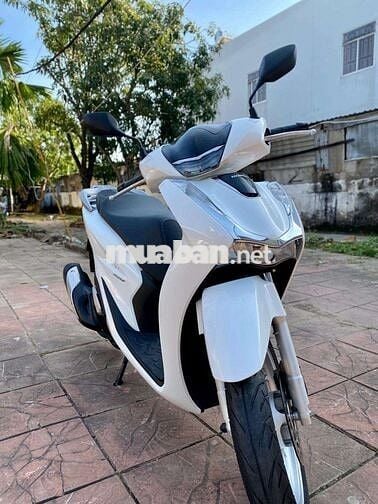 SH 150i ABS Date 2021 odo 9.000Km