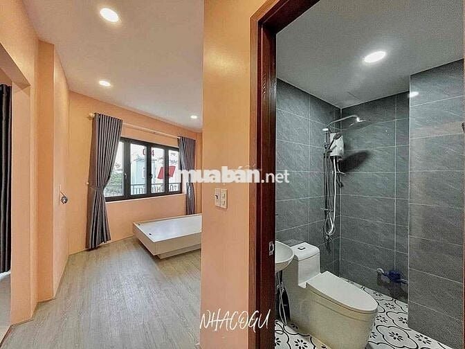 CHDV full nội thất 1pn ban công máy giặt riêng cực thoáng mới 100%