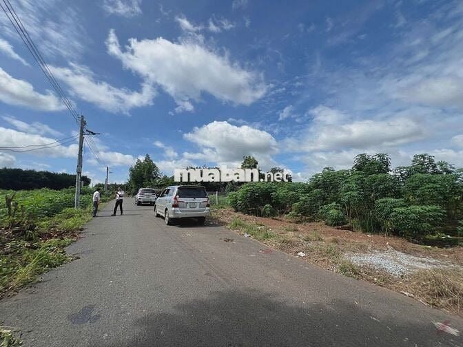 Cần sang nhượng 225m2 đất mt dh507, giá rẻ, sổ sẵn công chứng ngay