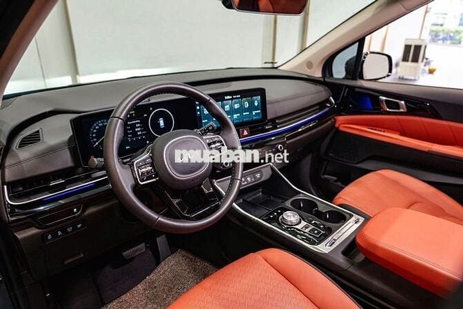 Kia Carnival 2025 Signature 2.2D - 25,000 km cọp.