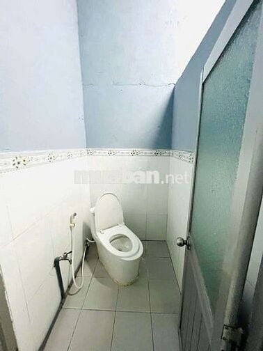 CHO THUÊ NHÀ KDC HỒNG LOAN 3TR 1PN LỘ 15M