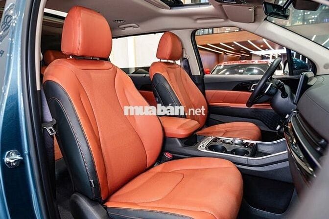 Kia Carnival 2025 Signature 2.2D - 25,000 km cọp.