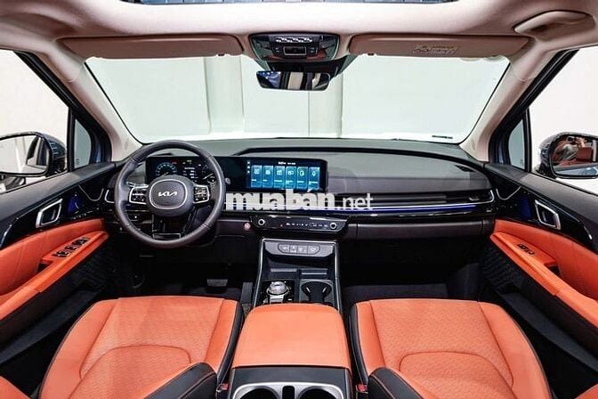 Kia Carnival 2025 Signature 2.2D - 25,000 km cọp.