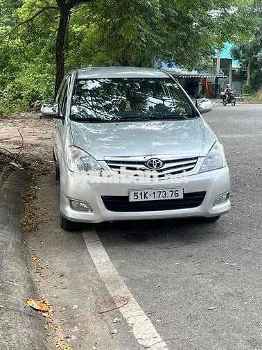 Toyota Innova 2010 G - 20000 km
