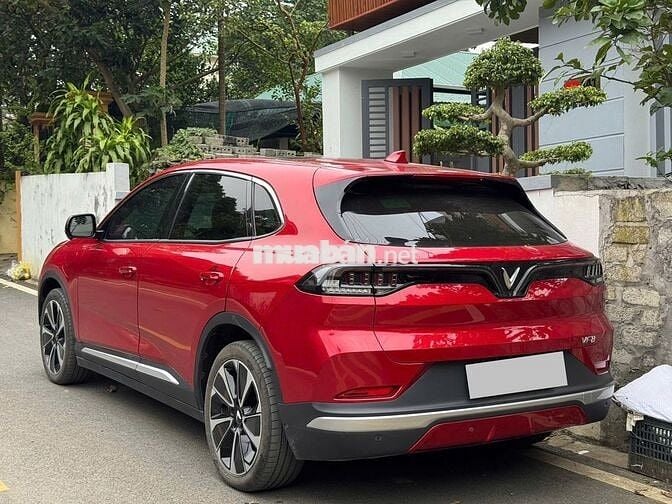VinFast VF8 2025 Plus - 14000 km