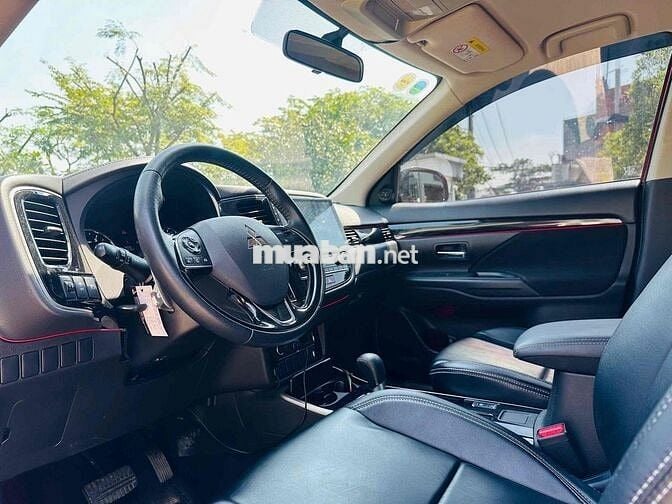 Mitsubishi Outlander CVT 2022 - 4v3 CÓ TRẢ GÓP