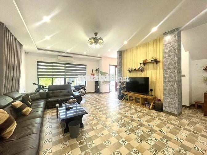 CHO THUÊ NHÀ Ở LÔ GÓC KĐT MỸ GIA GIÁ 28 TRIỆU/THÁNG