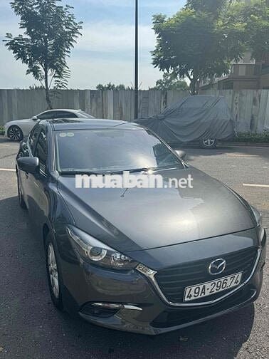 Mazda 3 2019 1.5L Luxury - 64000 km