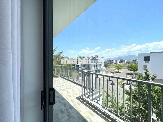 CHO THUÊ NHÀ Ở LÔ GÓC KĐT MỸ GIA GIÁ 28 TRIỆU/THÁNG