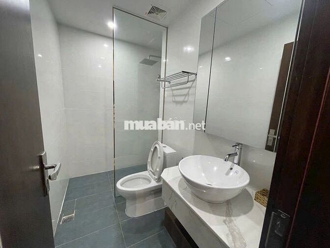 2 bedrooms for rent in Muong Thanh near river, good furniture.