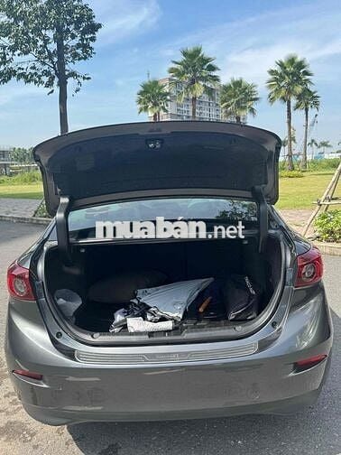 Mazda 3 2019 1.5L Luxury - 64000 km