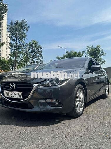 Mazda 3 2019 1.5L Luxury - 64000 km