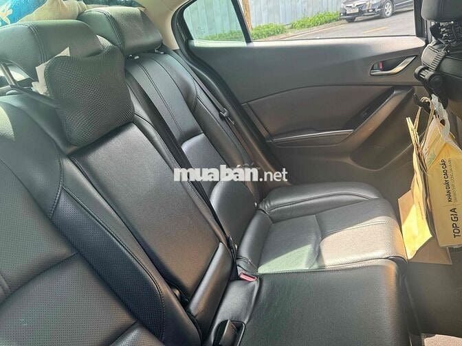 Mazda 3 2019 1.5L Luxury - 64000 km