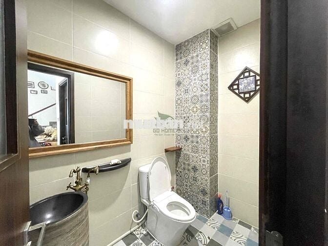 CHO THUÊ NHÀ Ở LÔ GÓC KĐT MỸ GIA GIÁ 28 TRIỆU/THÁNG