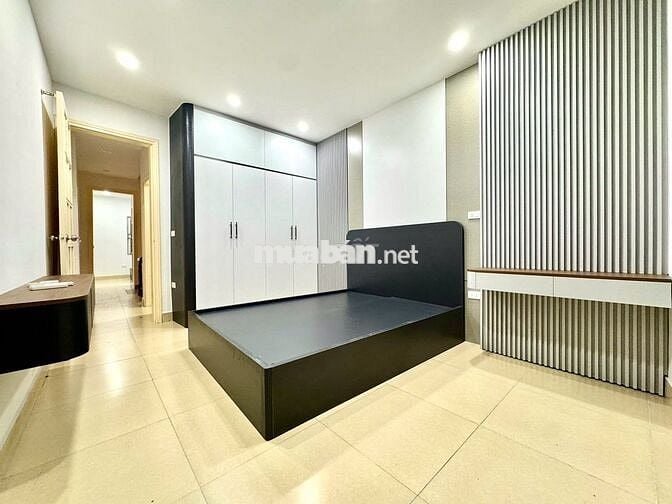 Nhà Thạch Bàn – Cổ Linh Dân Xây 40m2 x 3.5 Tầng Bãi Gửi Ô Tô – 6.x tỷ