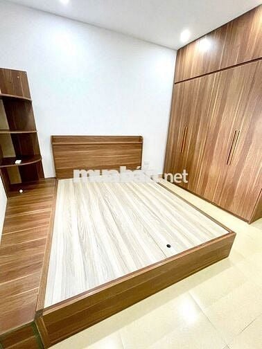 Nhà Thạch Bàn – Cổ Linh Dân Xây 40m2 x 3.5 Tầng Bãi Gửi Ô Tô – 6.x tỷ