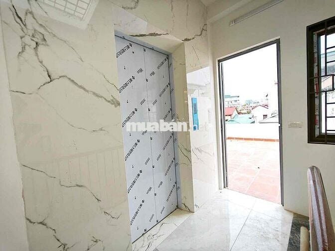 LẠC LONG QUÂN – NHÀ MỚI 5 TẦNG – THANG MÁY