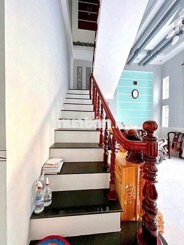 Nhà Trệt Lầu 4PN hẻm đường Nhật Tảo chỉ 6 triệu