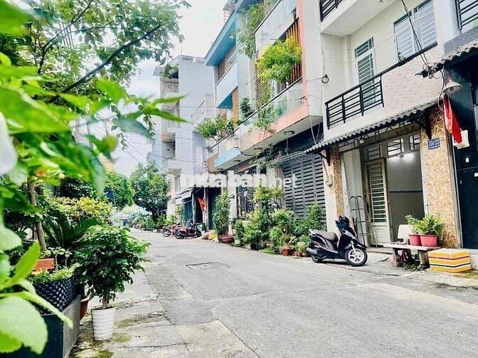 Bán nhà MT nhựa 8m, 40,m2- 3 tầng, 5,95 ty Bình Tân, Lê Văn Quới HC