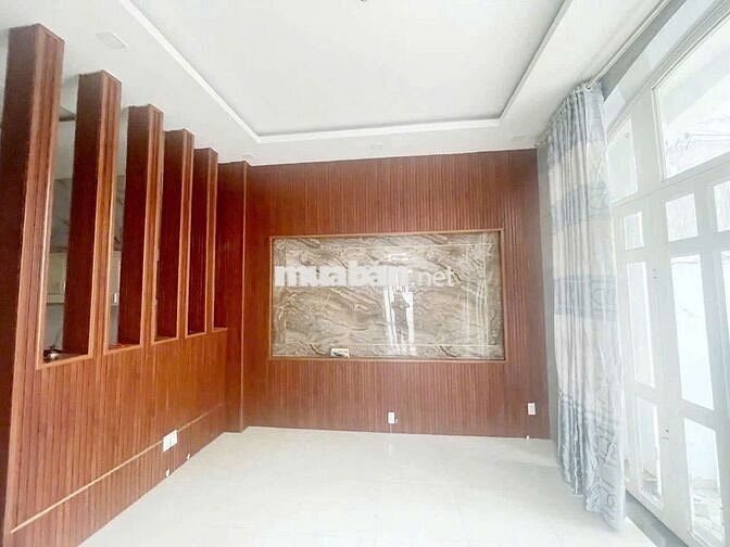 Cho thuê nhà nguyên căn ngay vòng xoay KCX Tân Thuận -  Huỳnh Tấn Phát