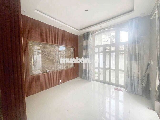 Cho thuê nhà nguyên căn ngay vòng xoay KCX Tân Thuận -  Huỳnh Tấn Phát