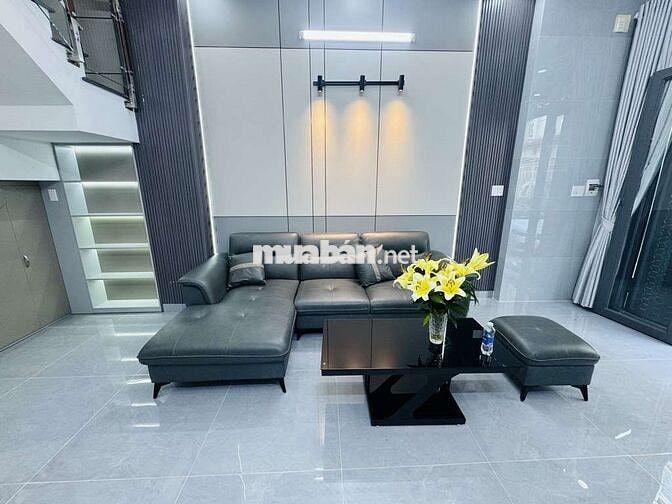 NHÀ ĐẸP 4 TẦNG – HẺM XH TRÁNH – 52m² – 6PN – KHU VIP LÊ THỊ RIÊNG, Q12