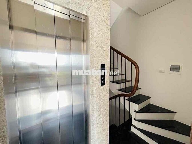 200M RA MẶT PHỐ CỔ LINH VÀI PHÚT RA CẦU TRẦN HƯNG ĐẠO , VĨNH TUY