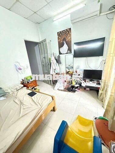 Bán Nhà HXH Hiệp Thành 45 Nhà 2tầng 3pn .vị trí 2/ lê vk.giá 3tỷ380 tl