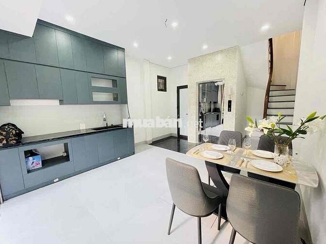 200M RA MẶT PHỐ CỔ LINH VÀI PHÚT RA CẦU TRẦN HƯNG ĐẠO , VĨNH TUY