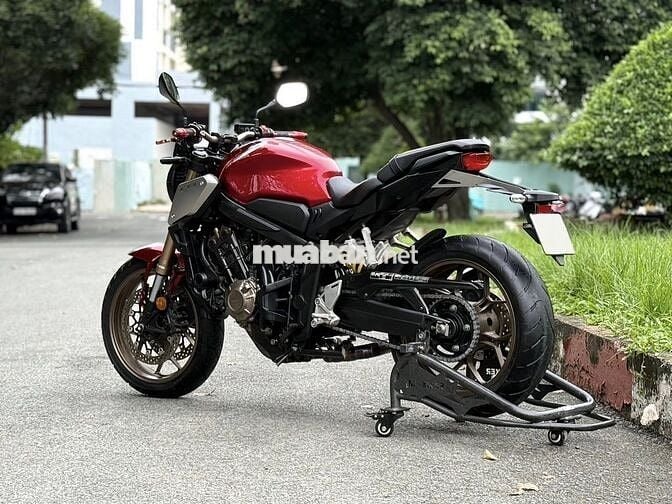 Bán Honda CB650R 2021