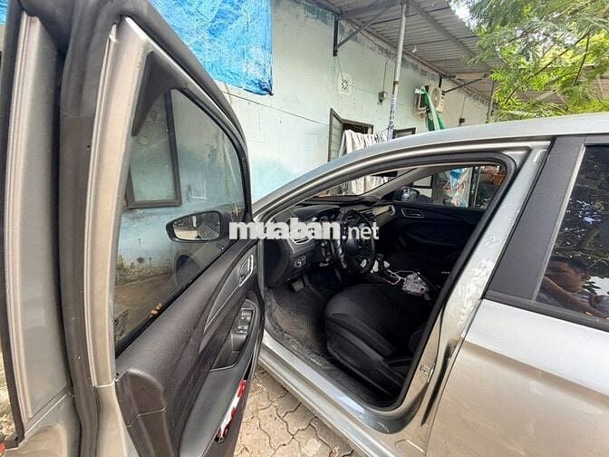 MG MG5 2023 CVT Deluxe - 12000 km