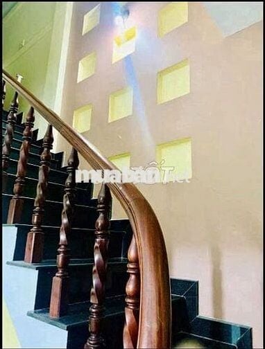 CHO THUÊ NHÀ NGUYỄN CHÍ THANH P11 QUẬN 5