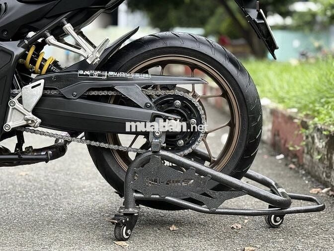 Bán Honda CB650R 2021