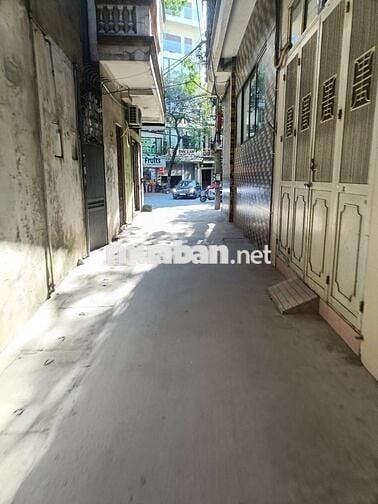 Tôi cần bán nhà NguyễnNgọc Nại ngõ ô tô, 6tầng thang máy full nộithất