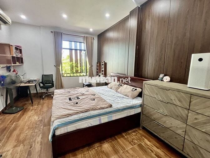 Nhà mặt kiệt 3pn full nội thất đường Điện Biên Phủ