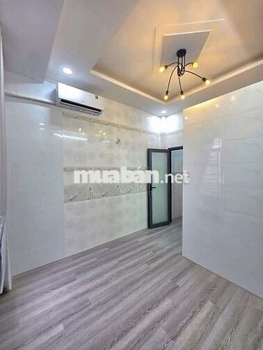 🔥🔥 BÁN NHÀ ĐẸP - HẼM TRƯỚC NHÀ 4M - GIÁP QUẬN 7 🔥🔥