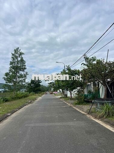 Bán lô đất tái định cư Hoà Khương view cánh đồng ruộng cực chill